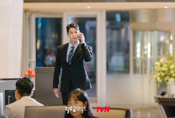 Кадр из дорамы Любовь по контракту