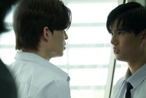 Кадр из дорамы Никогда не отпускай меня