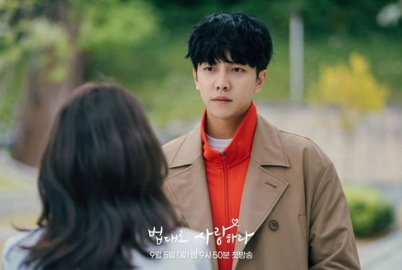 Кадр из дорамы Любовь по закону