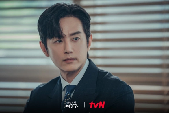 Кадр из дорамы Тренер по психологии Дже Гал Гиль