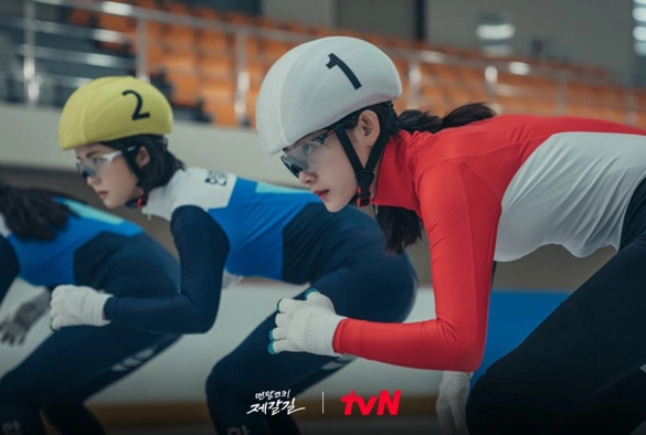 Кадр из дорамы Тренер по психологии Дже Гал Гиль