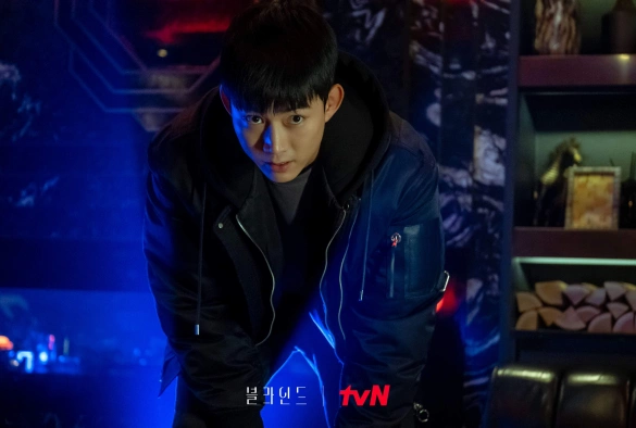 Кадр из дорамы Слепой