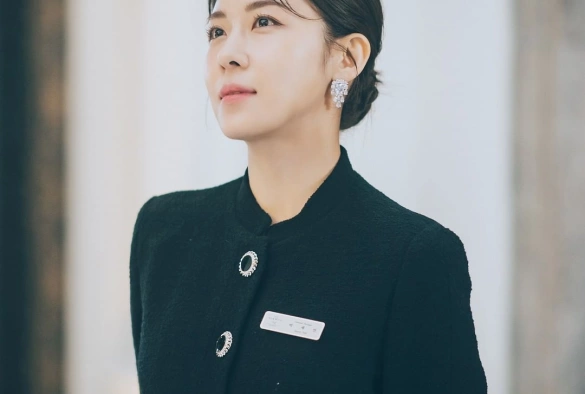 Кадр из дорамы Выход на бис