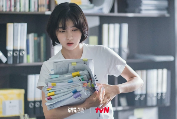 Кадр из дорамы Позвоните моему агенту