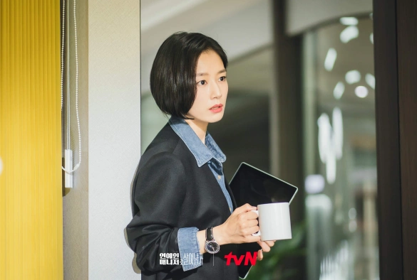 Кадр из дорамы Позвоните моему агенту