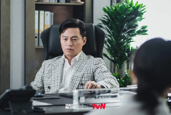 Кадр из дорамы Позвоните моему агенту