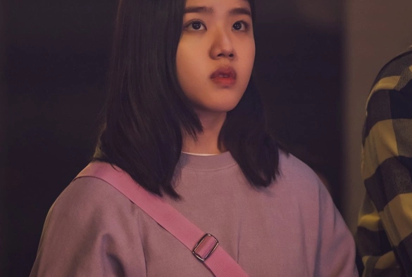 Кадр из дорамы Высоко парящая бабочка