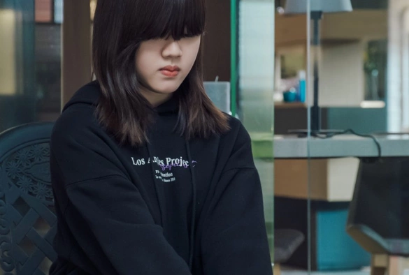 Кадр из дорамы Высоко парящая бабочка