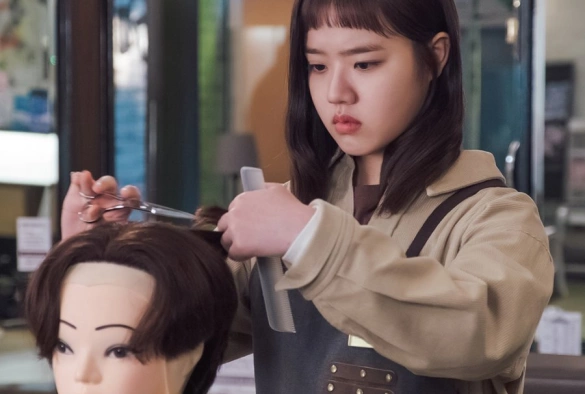 Кадр из дорамы Высоко парящая бабочка