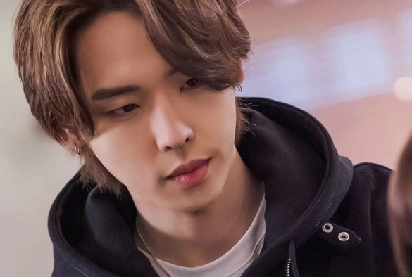 Кадр из дорамы Высоко парящая бабочка