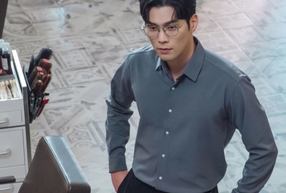 Кадр из дорамы Высоко парящая бабочка