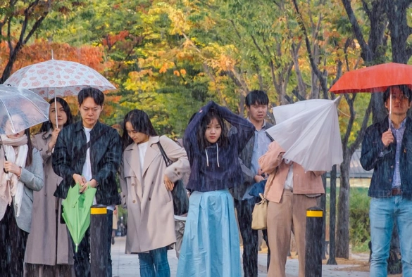 Кадр из дорамы Высоко парящая бабочка