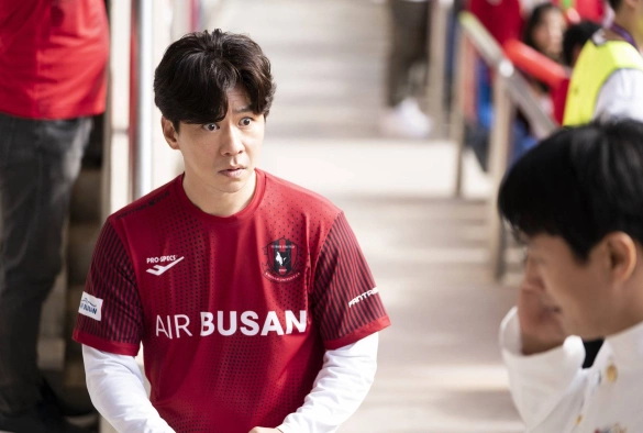 Кадр из дорамы Децибел