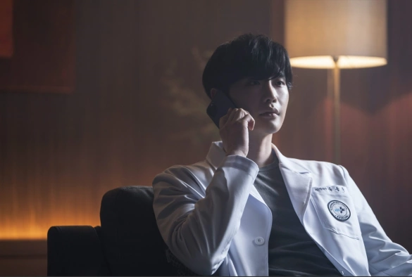 Кадр из дорамы Децибел