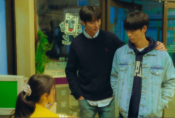 Кадр из дорамы Девушка из 20 века