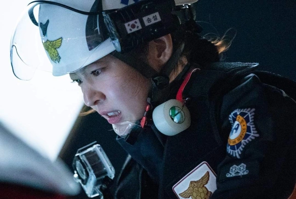 Кадр из дорамы Полицейский участок рядом с пожарной станцией 1 сезон