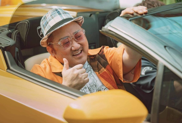 Кадр из дорамы Мужики из пластической хирургии