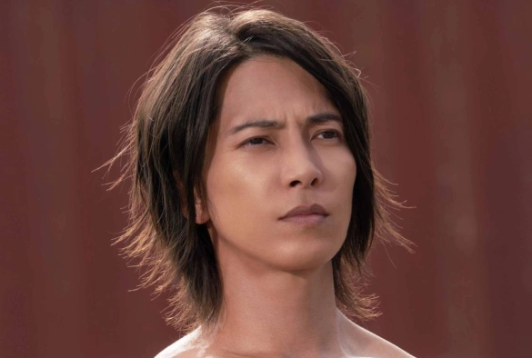 Кадр из дорамы Алиса в Пограничье 2 сезон