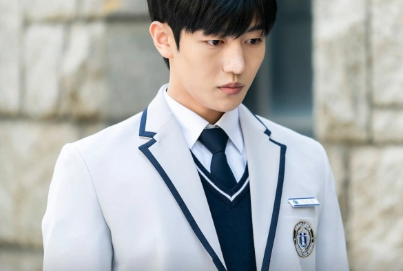 Кадр из дорамы Месть от третьего лица