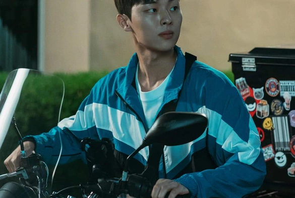 Кадр из дорамы Слабый герой 1 сезон