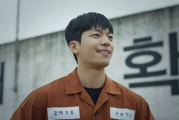 Кадр из дорамы Акула: Начало