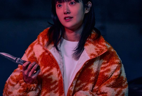 Кадр из дорамы Связь / Соединение