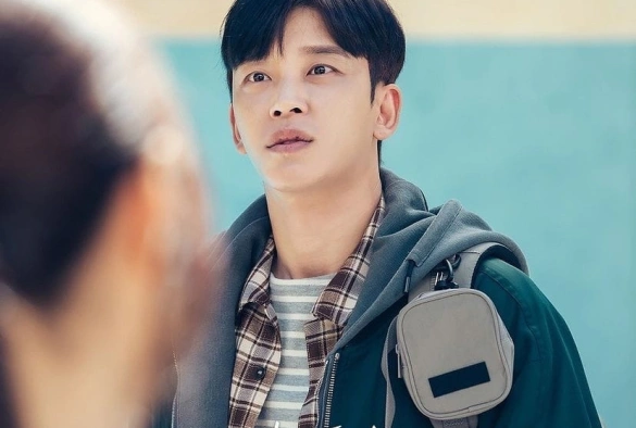 Кадр из дорамы Красный шарик