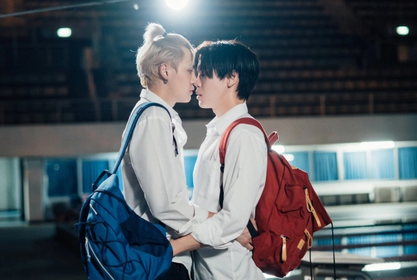 Кадр из дорамы Между нами