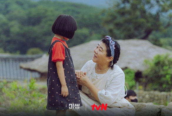 Кадр из дорамы Пропавшие 2 сезон: Другая сторона