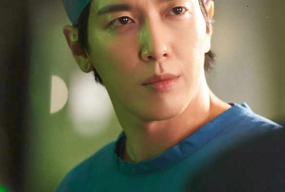 Кадр из дорамы Сотрудничество умов