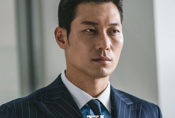 Кадр из дорамы Законные деньги