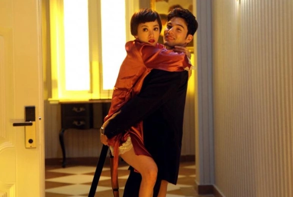 Кадр из дорамы Безумный Новый год