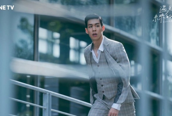 Кадр из дорамы Его история 5: Любовь в будущем