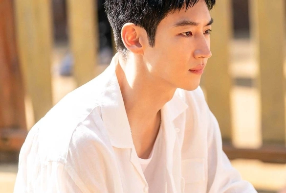 Кадр из дорамы Такси Делюкс 2 сезон