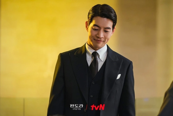 Кадр из дорамы Пандора: Фальшивый рай