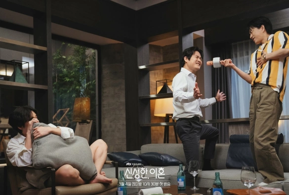 Кадр из дорамы Священный развод