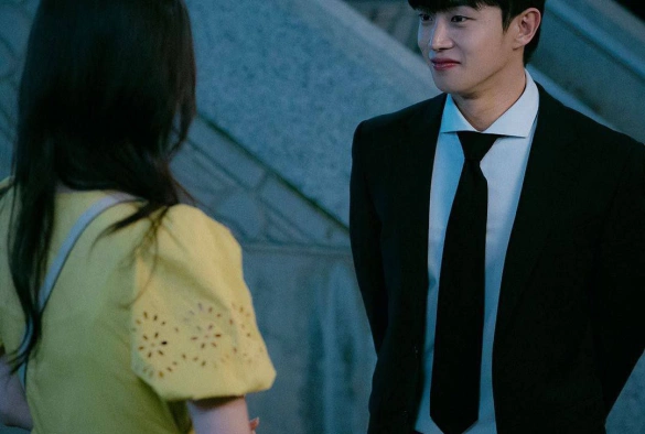 Кадр из дорамы Курьер