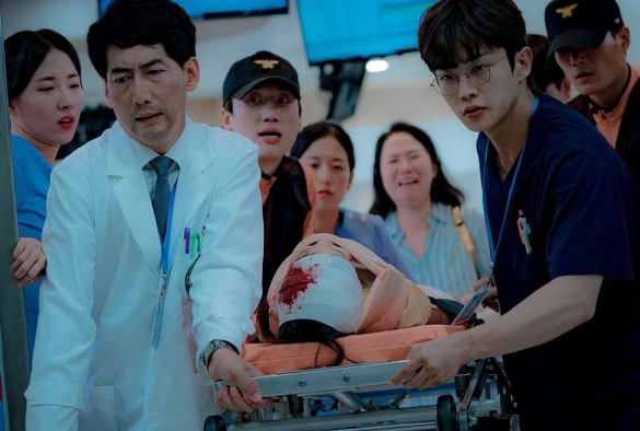 Кадр из дорамы Курьер