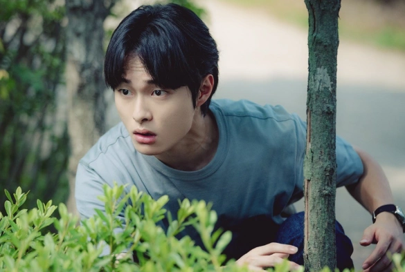 Кадр из дорамы Курьер