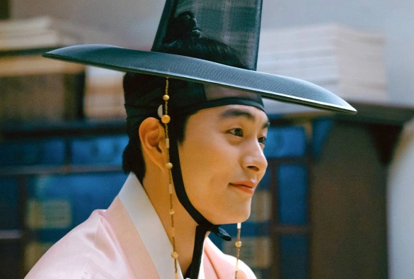 Кадр из дорамы Романтический гостевой дом