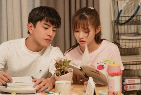 Кадр из дорамы Связанные поцелуем