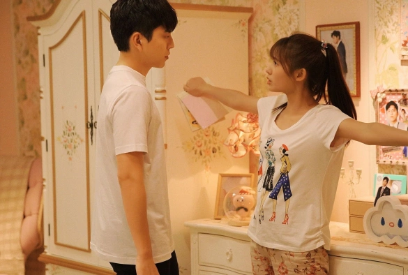 Кадр из дорамы Связанные поцелуем