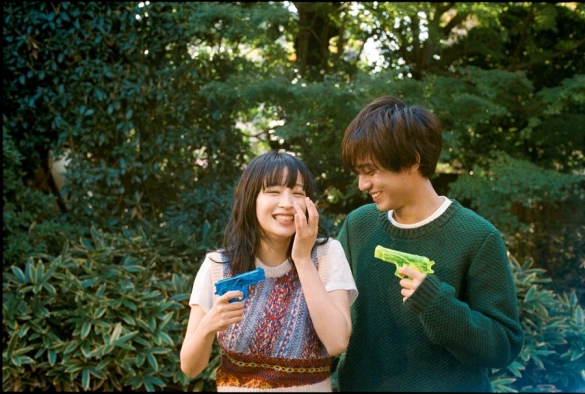 Кадр из дорамы Держась за руки в сумерках