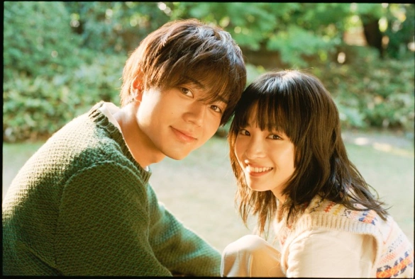 Кадр из дорамы Держась за руки в сумерках