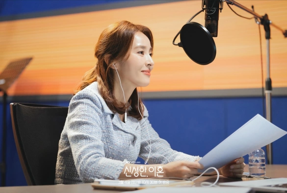 Кадр из дорамы Священный развод