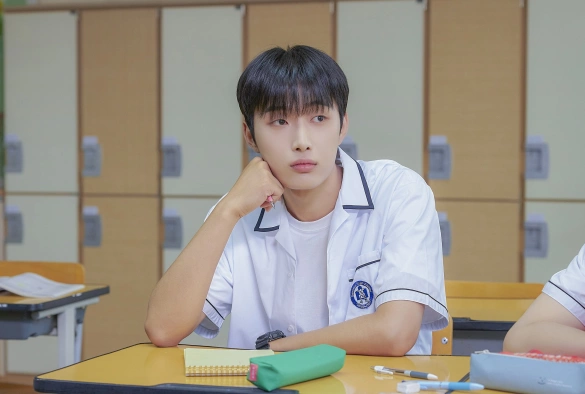 Кадр из дорамы Плечо, чтобы поплакаться