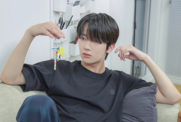 Кадр из дорамы Плечо, чтобы поплакаться