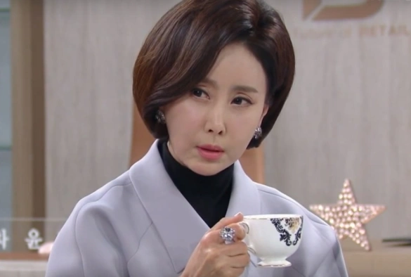 Кадр из дорамы Любовь в твоих глазах