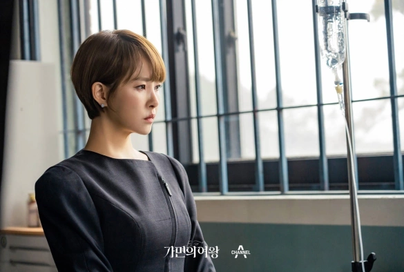 Кадр из дорамы Королева маски