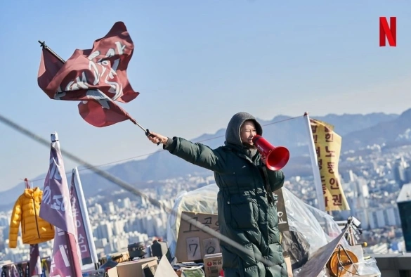 Кадр из дорамы Создательница королевы